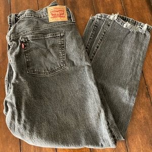 Levi’s straight ankle Jeans size 34wx28L- New condition